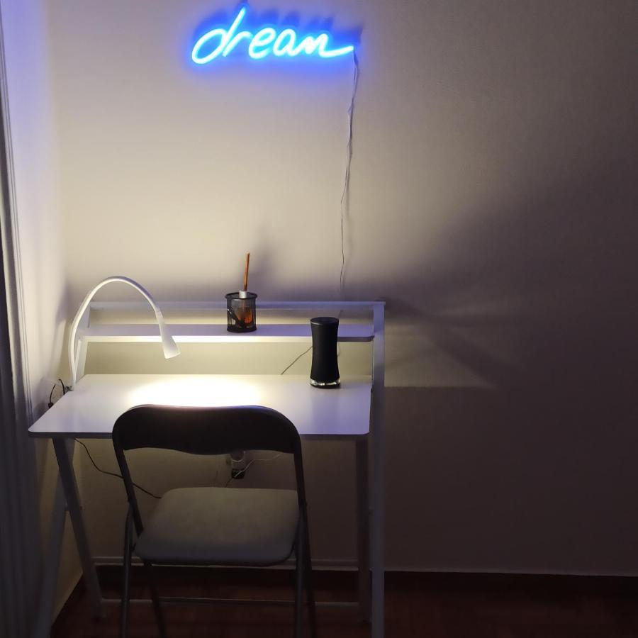Chrishome Athena Bagian luar foto