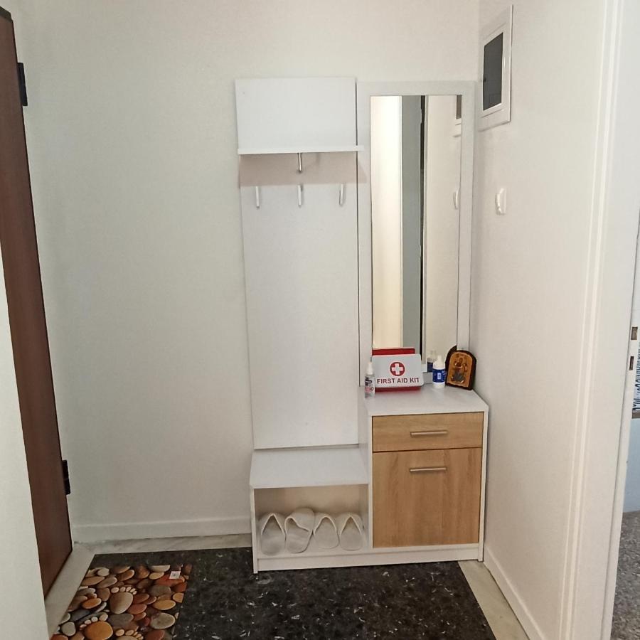 Chrishome Athena Bagian luar foto